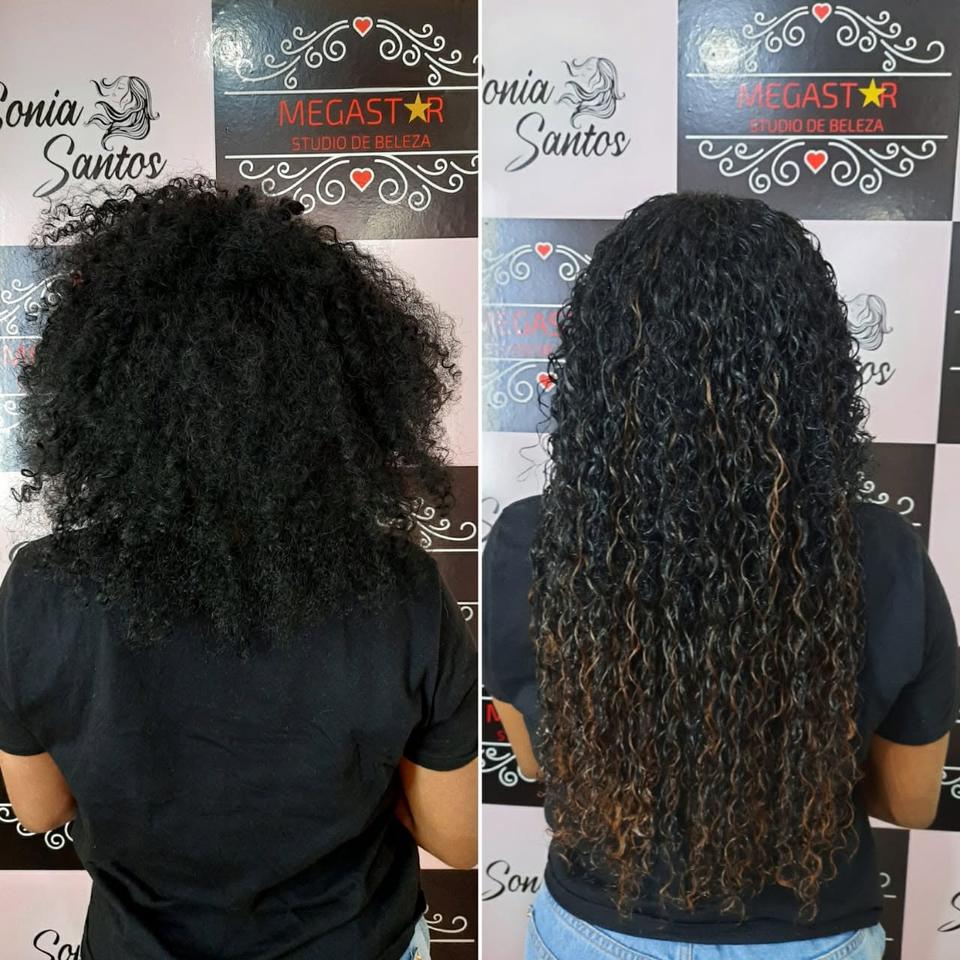 Antes e depois de Mega Hair: cachos alongados com mechas.